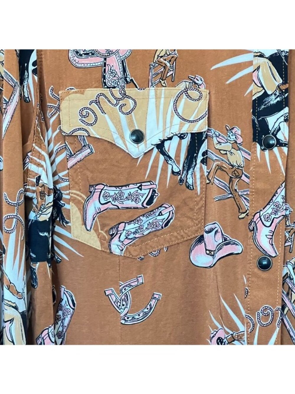 Wrangler Retro Womens Sz XL Western Snap Shirt Cowboy Print Festival Concert - Picture 3 of 12